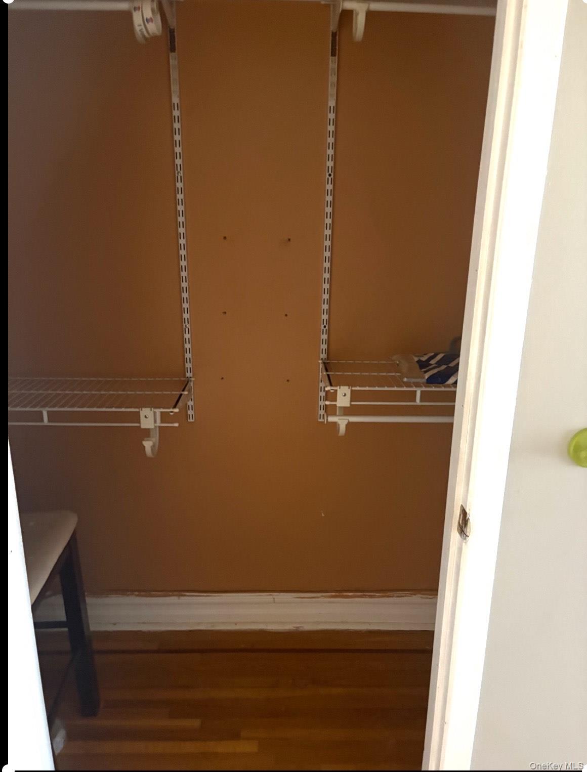 #7 photo, 754 Brady Avenue, Bronx , NY 10462