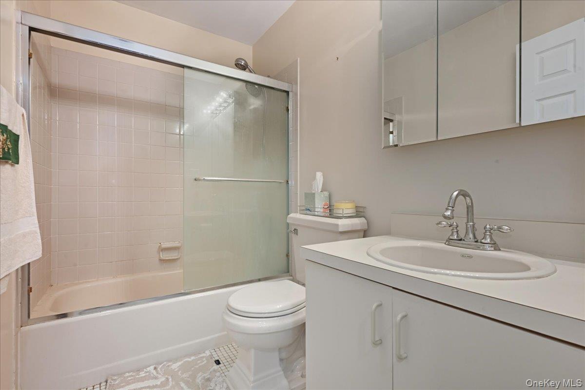 #12 photo, 1790 Front Street, East Meadow , NY 11554