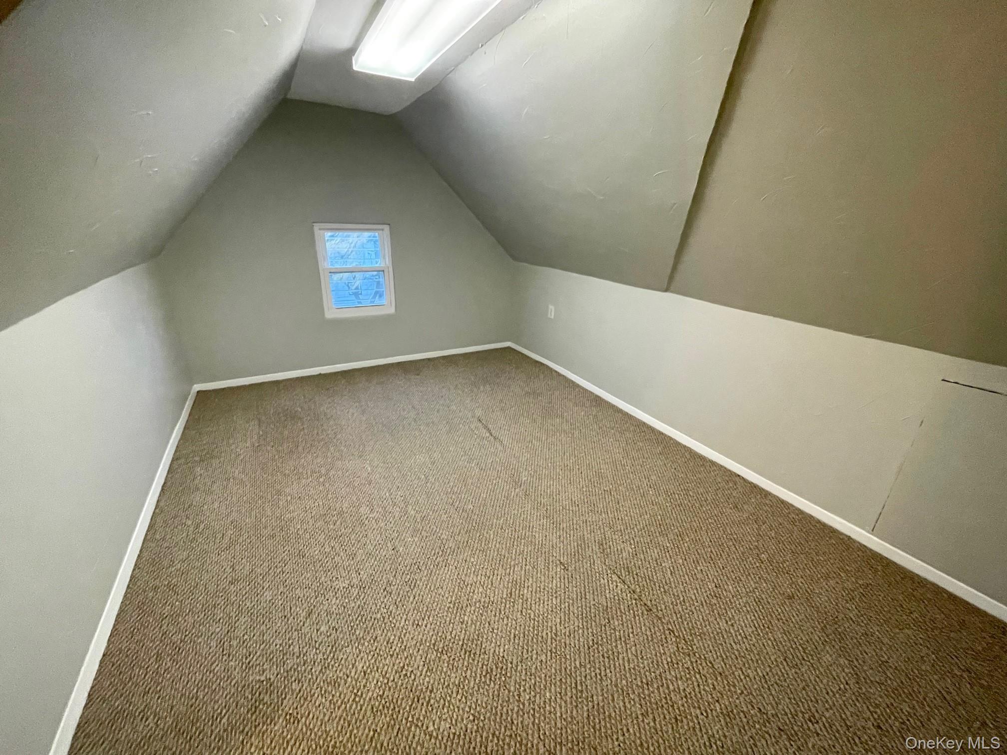 #14 photo, 315 Vincent Avenue, 롱 아일랜드 Lynbrook , NY 11563