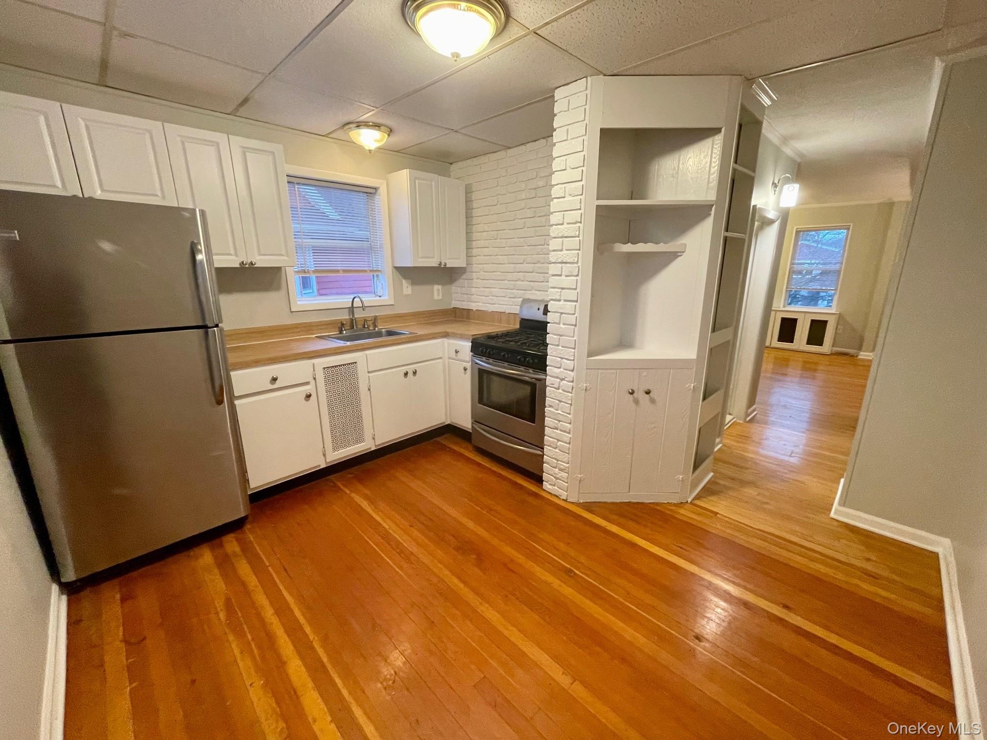 #6 photo, 315 Vincent Avenue, 롱 아일랜드 Lynbrook , NY 11563