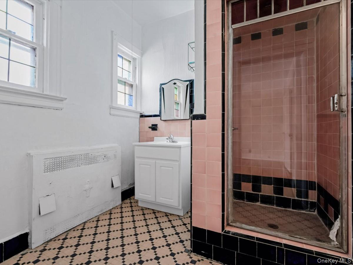 #16 photo, 14017 58th Road, クイーンズ区 Flushing , NY 11355