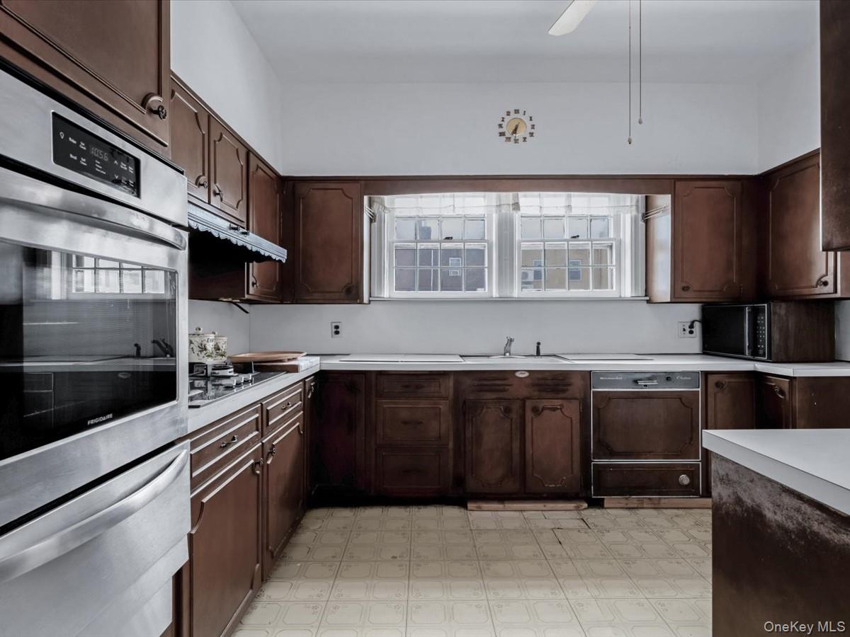 #9 photo, 14017 58th Road, クイーンズ区 Flushing , NY 11355