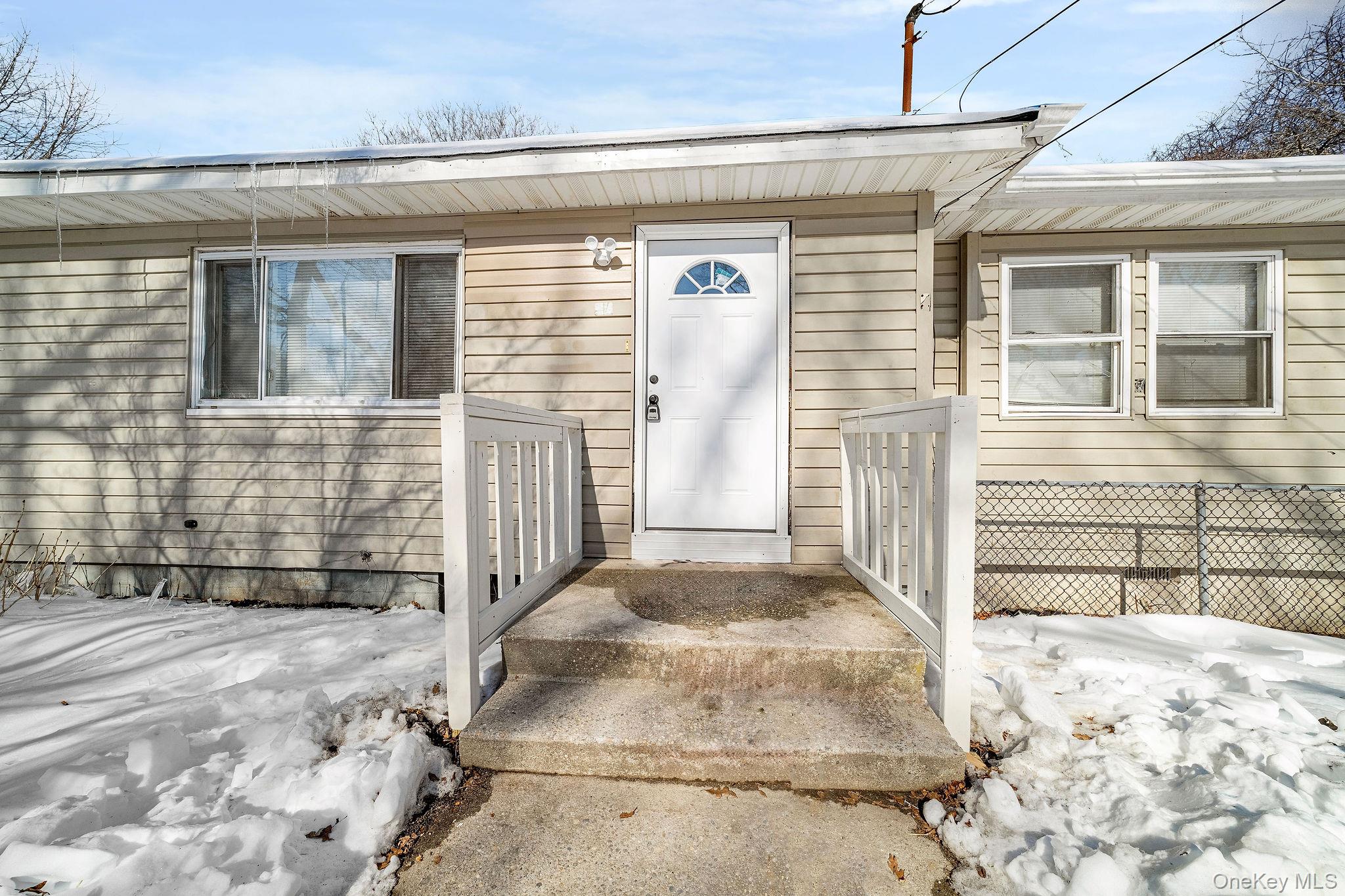 #7 photo, 17 Nelson Place, מחוז סאפוק Mastic , NY 11950