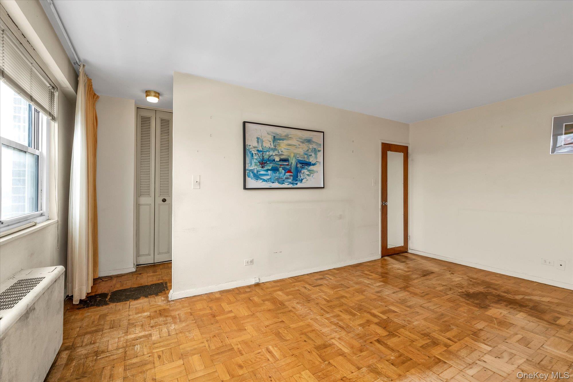 #11 photo, 66-36 Yellowstone Boulevard, Forest Hills , NY 11375