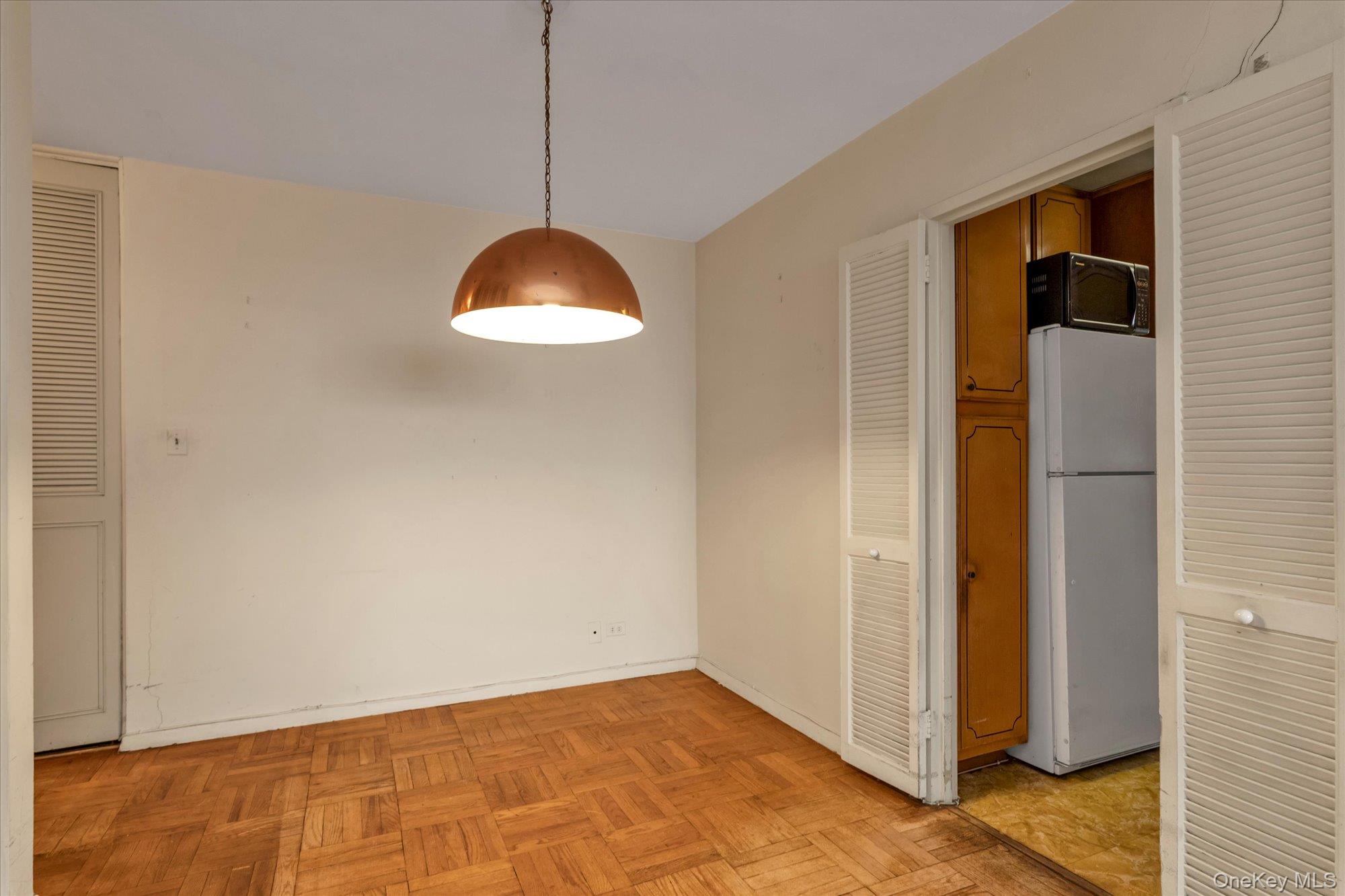 #6 photo, 66-36 Yellowstone Boulevard, Forest Hills , NY 11375