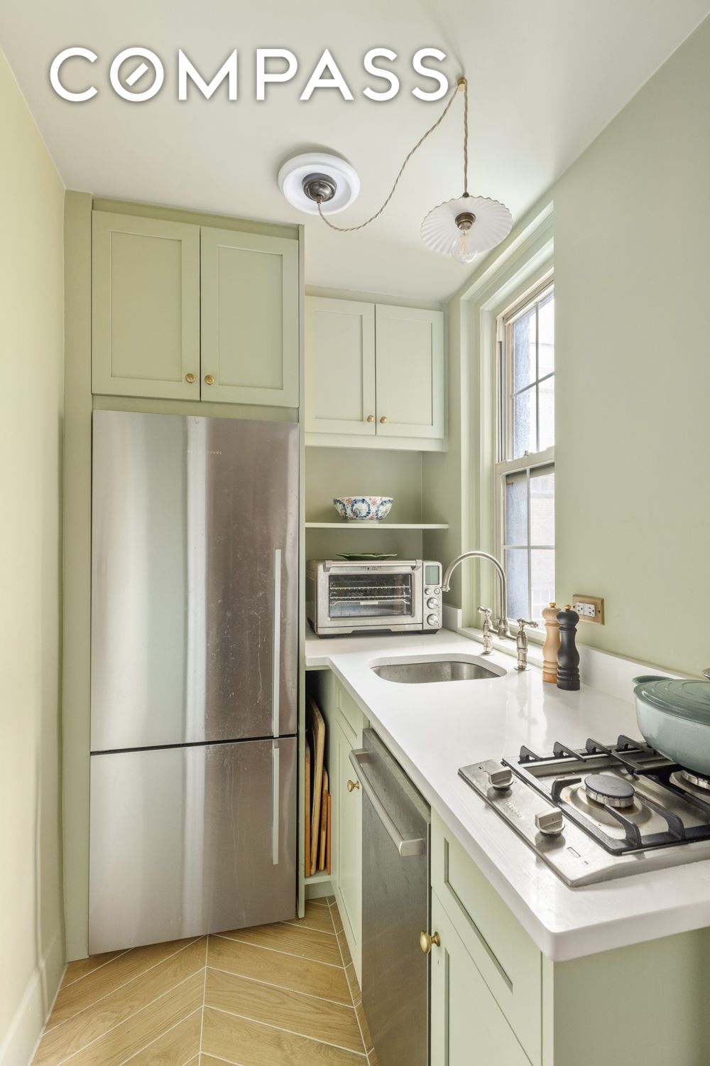 #1 photo, 333 E 53rd Street, Sutton Place , NY 10022