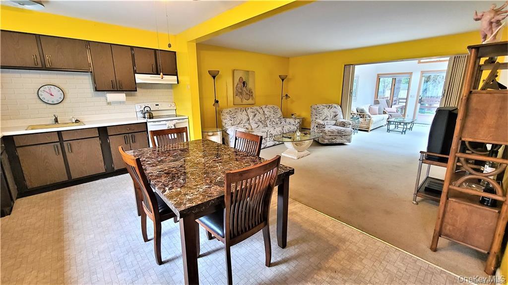 #7 photo, 52 Medallion Road, Kiamesha Lake , NY 12751