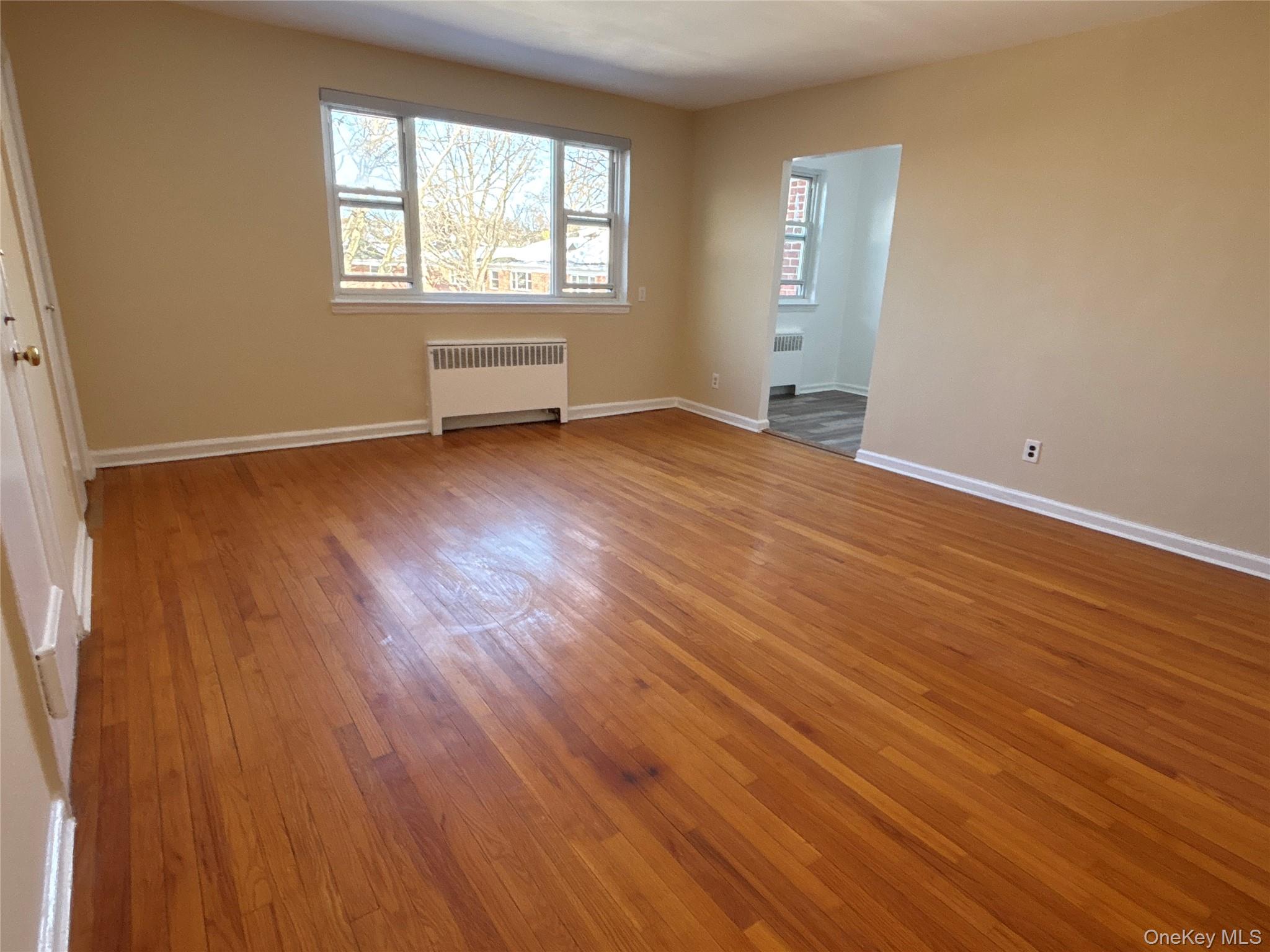 #6 photo, 25 Dolphin Green, नासाउ काउंटी Port Washington , NY 11050