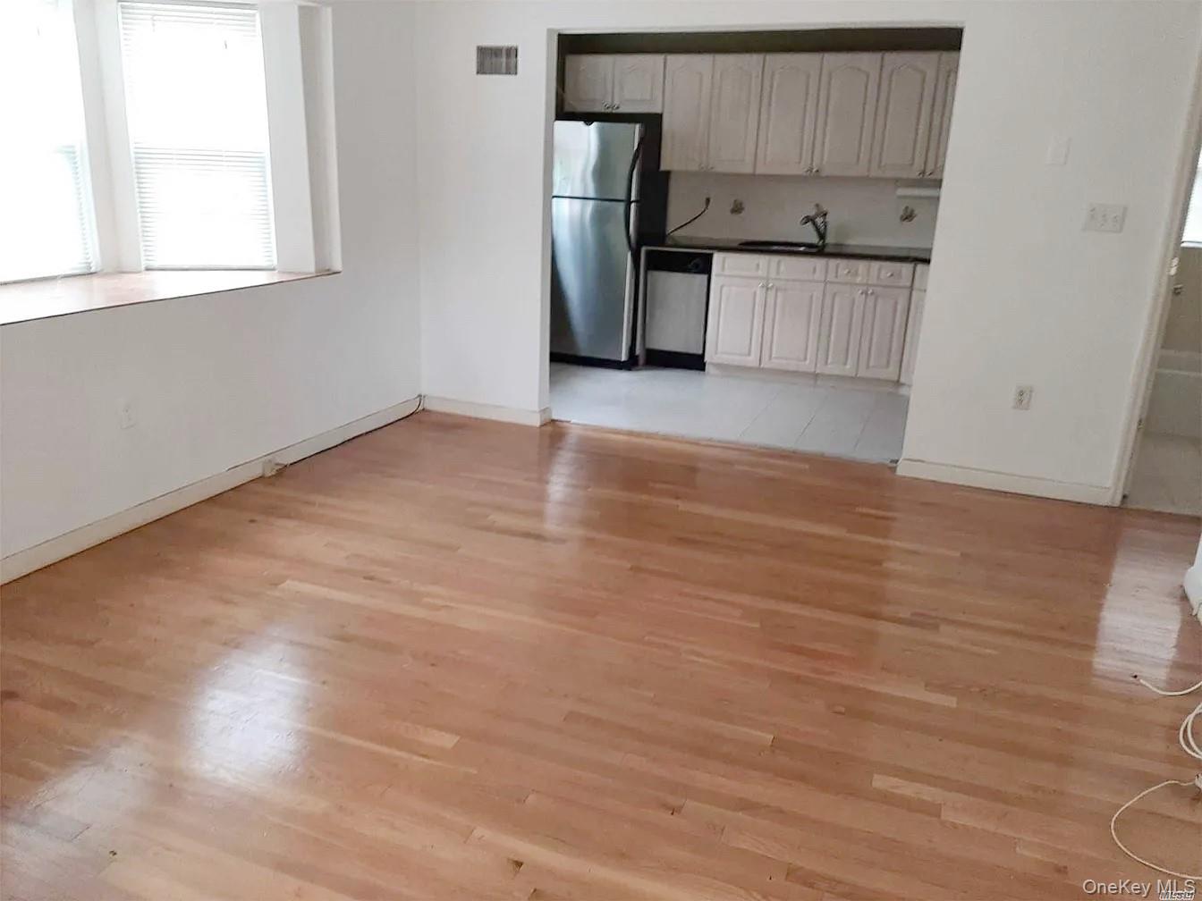 #5 photo, 248-03 Depew Avenue, Little Neck , NY 11363