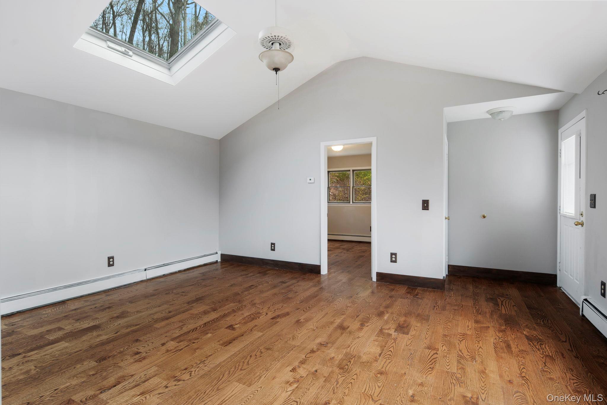 #8 photo, 689 South Mountain Road, New City , NY 10956