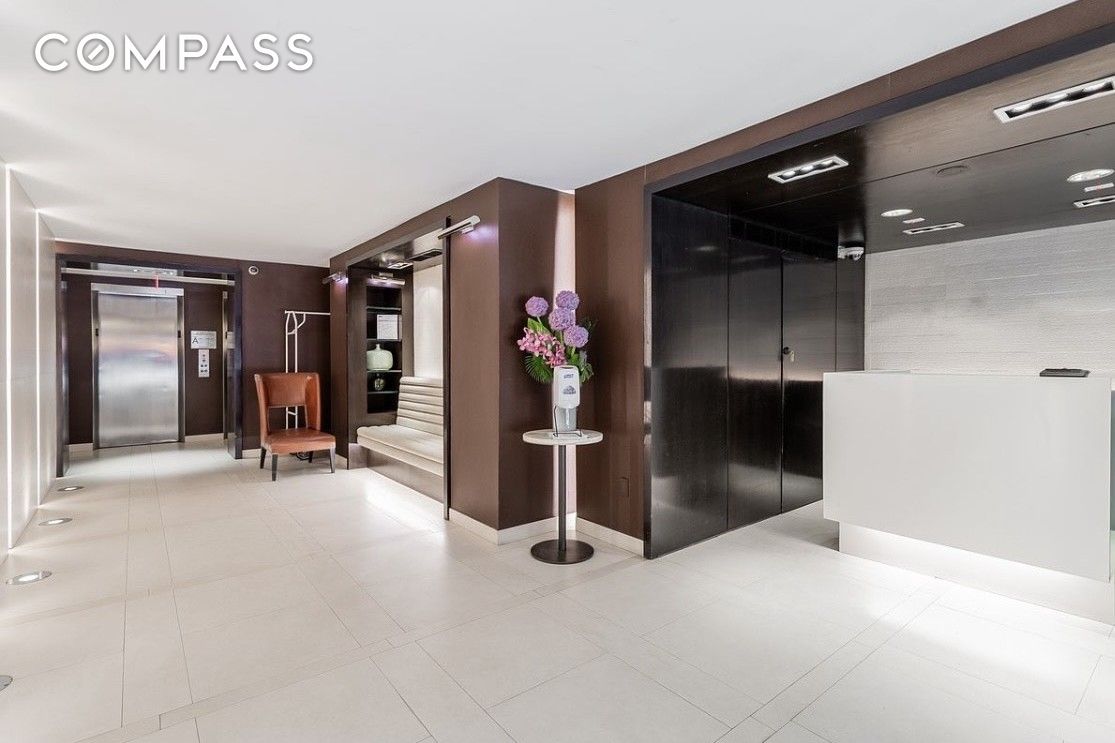 #11 photo, New York City, Lenox Hill , NY 10065