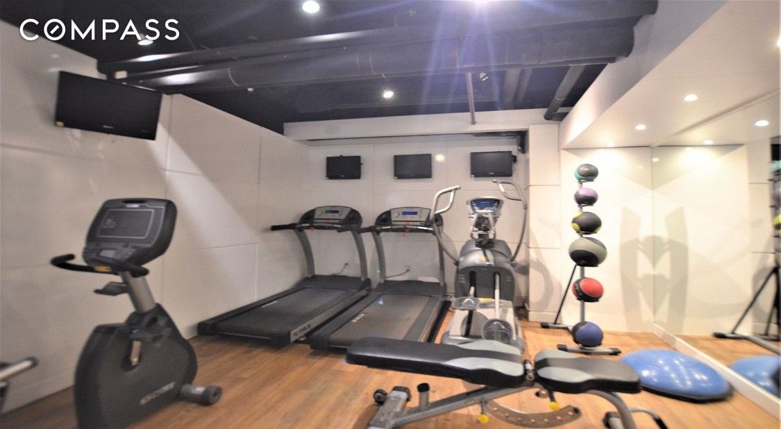 #12 photo, New York City, Lenox Hill , NY 10065