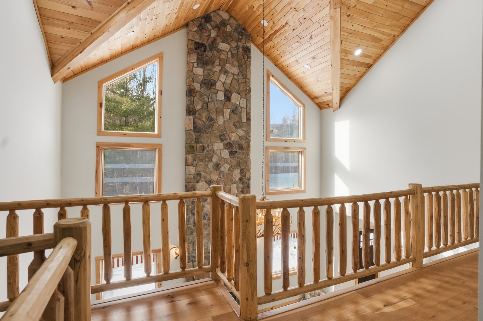 #32 photo, 204 Overlook Dr, Jewett , NY 12442