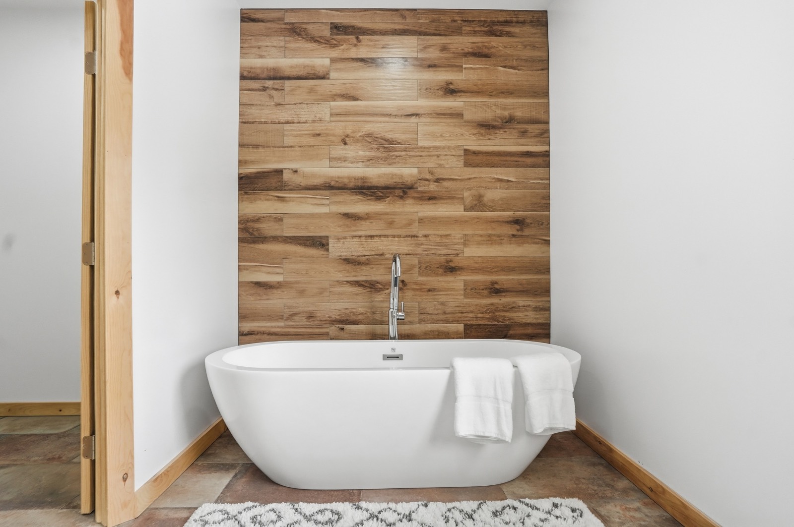 #41 photo, 204 Overlook Dr, Jewett , NY 12442