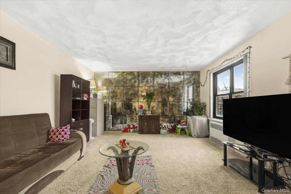 #4 photo, 204-15 Foothill Avenue, Hollis , NY 11423