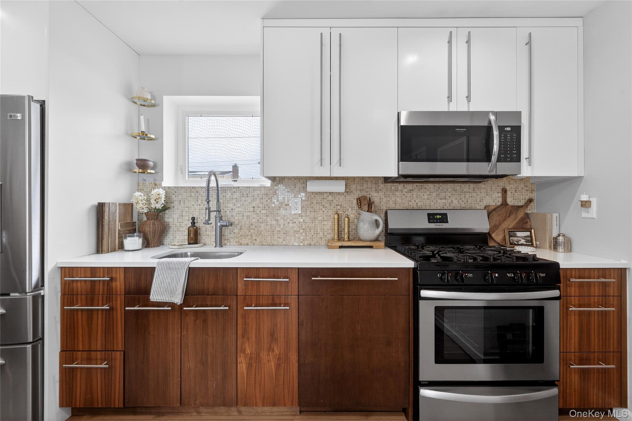 #7 photo, 1024 Oaks Drive, Franklin Square , NY 11010