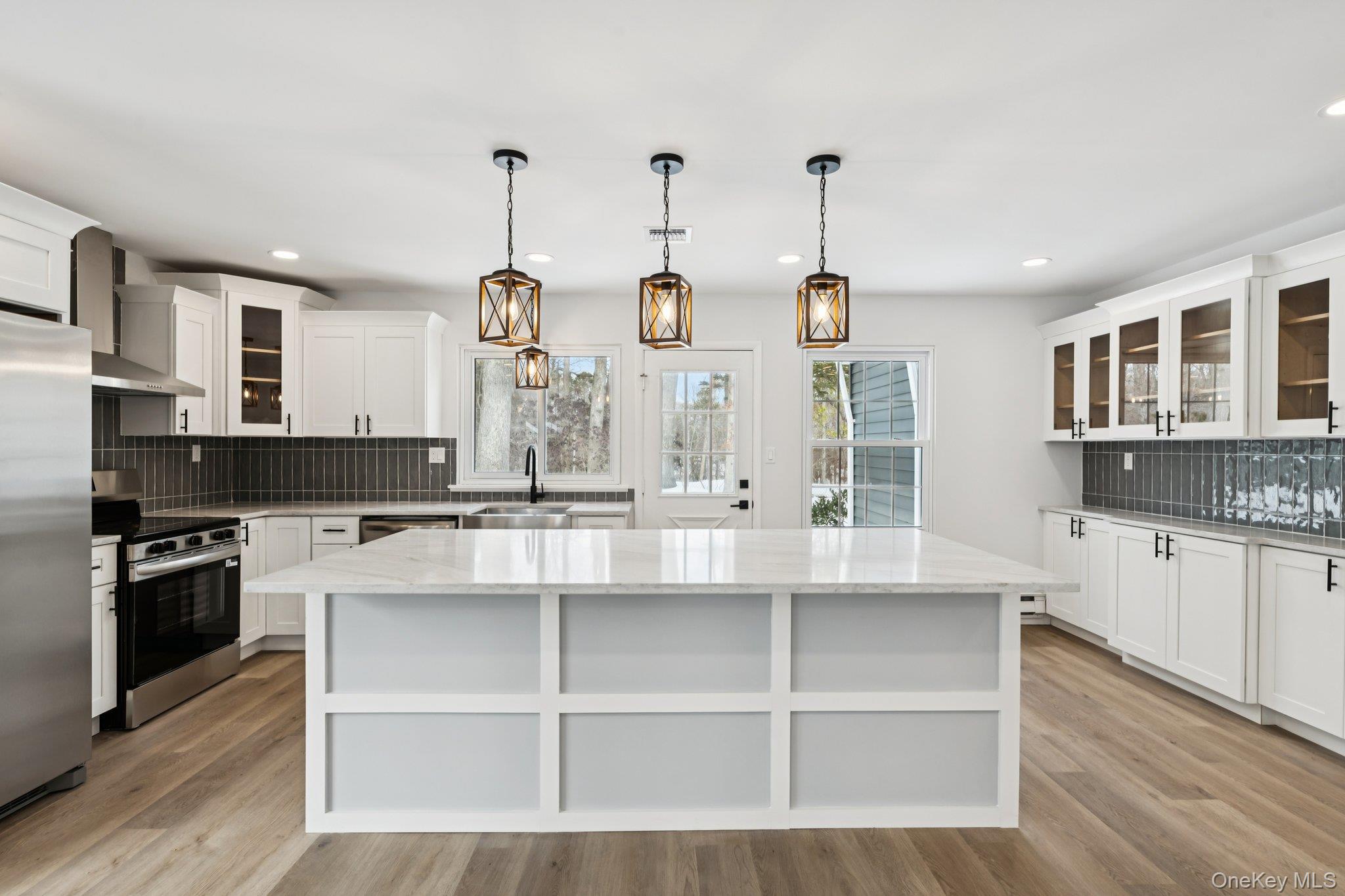 #19 photo, 304 Kingston Court, מחוז סאפוק Ridge , NY 11961