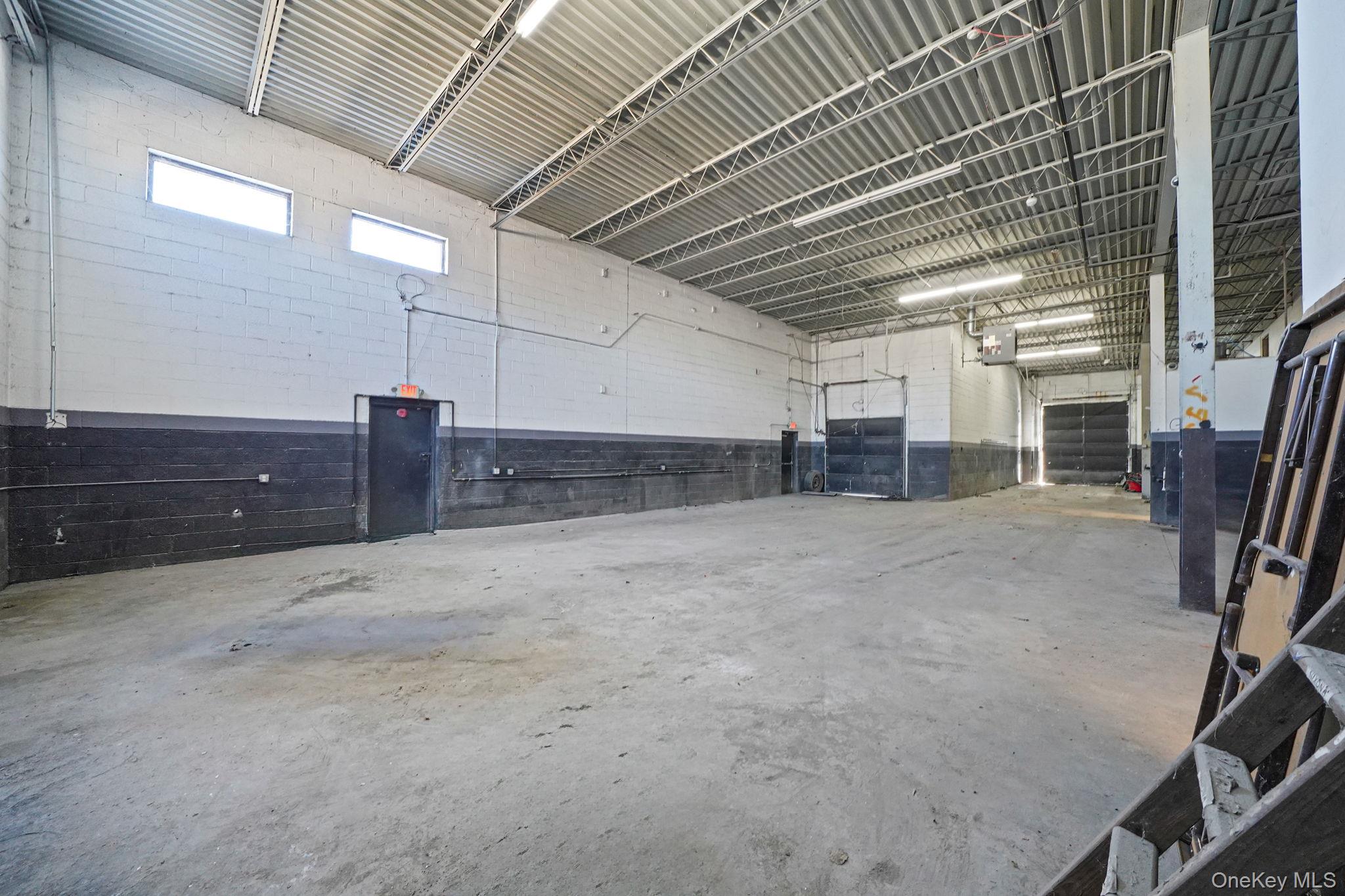 #16 photo, 1601 Arctic Avenue, सफ़ोक काउंटी Bohemia , NY 11716