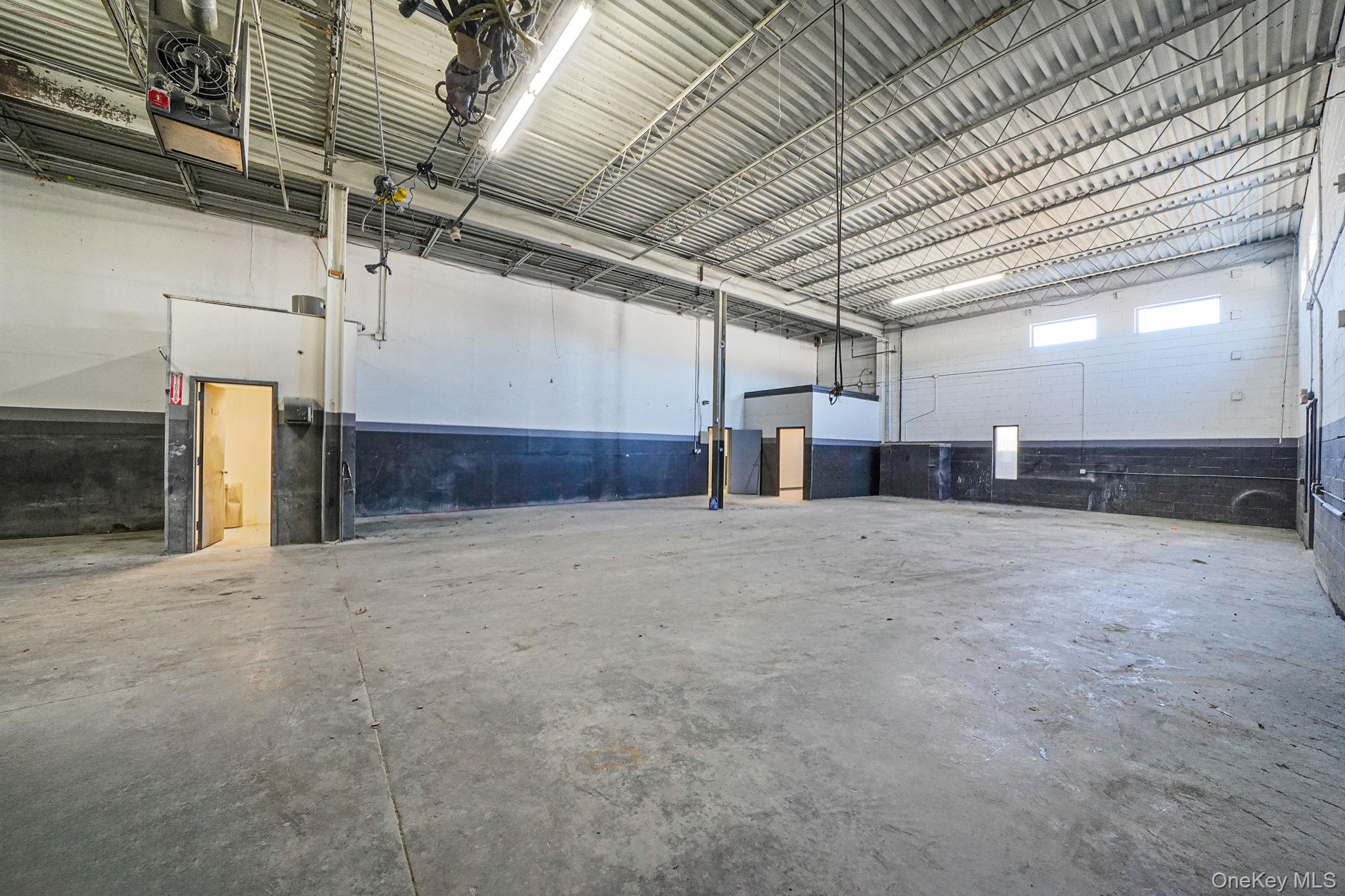 #17 photo, 1601 Arctic Avenue, सफ़ोक काउंटी Bohemia , NY 11716