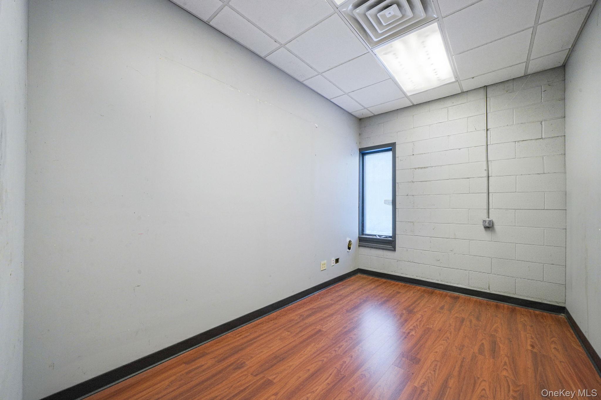 #20 photo, 1601 Arctic Avenue, सफ़ोक काउंटी Bohemia , NY 11716