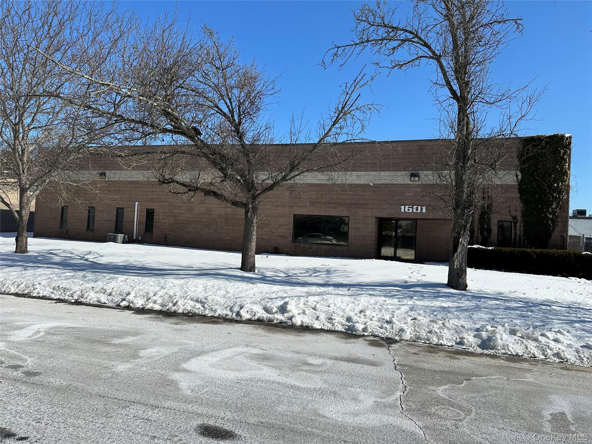 #6 photo, 1601 Artic Avenue, מחוז סאפוק Bohemia , NY 11716