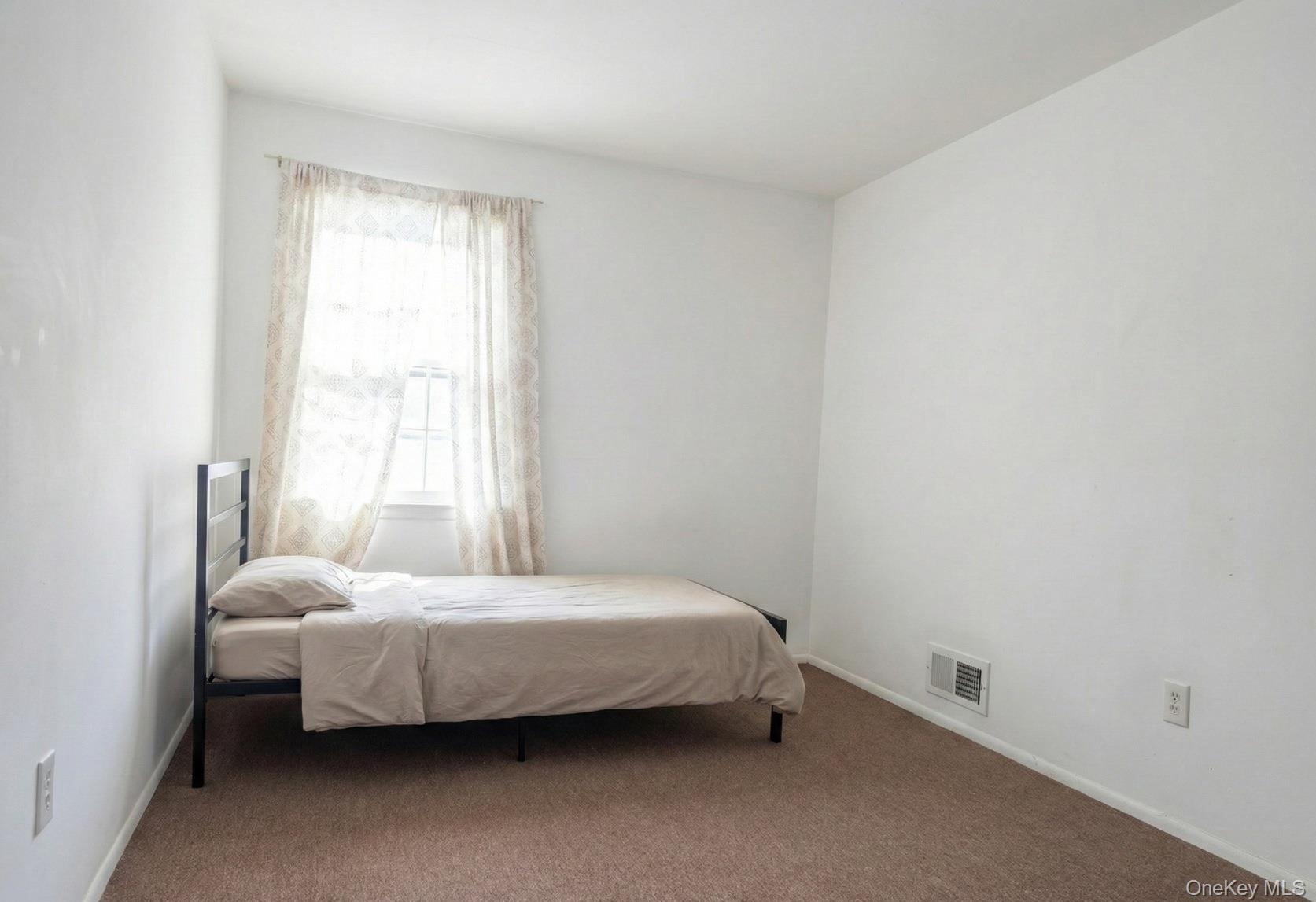 #9 photo, 223-16 56th Road, 皇后區 貝塞 Bayside , NY 11364