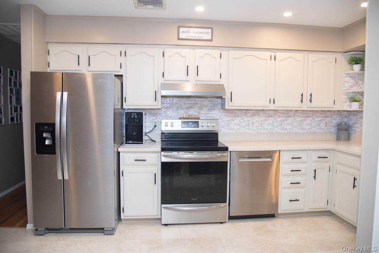 #10 photo, 171 Tyler Avenue, 東長島 Miller Place , NY 11764