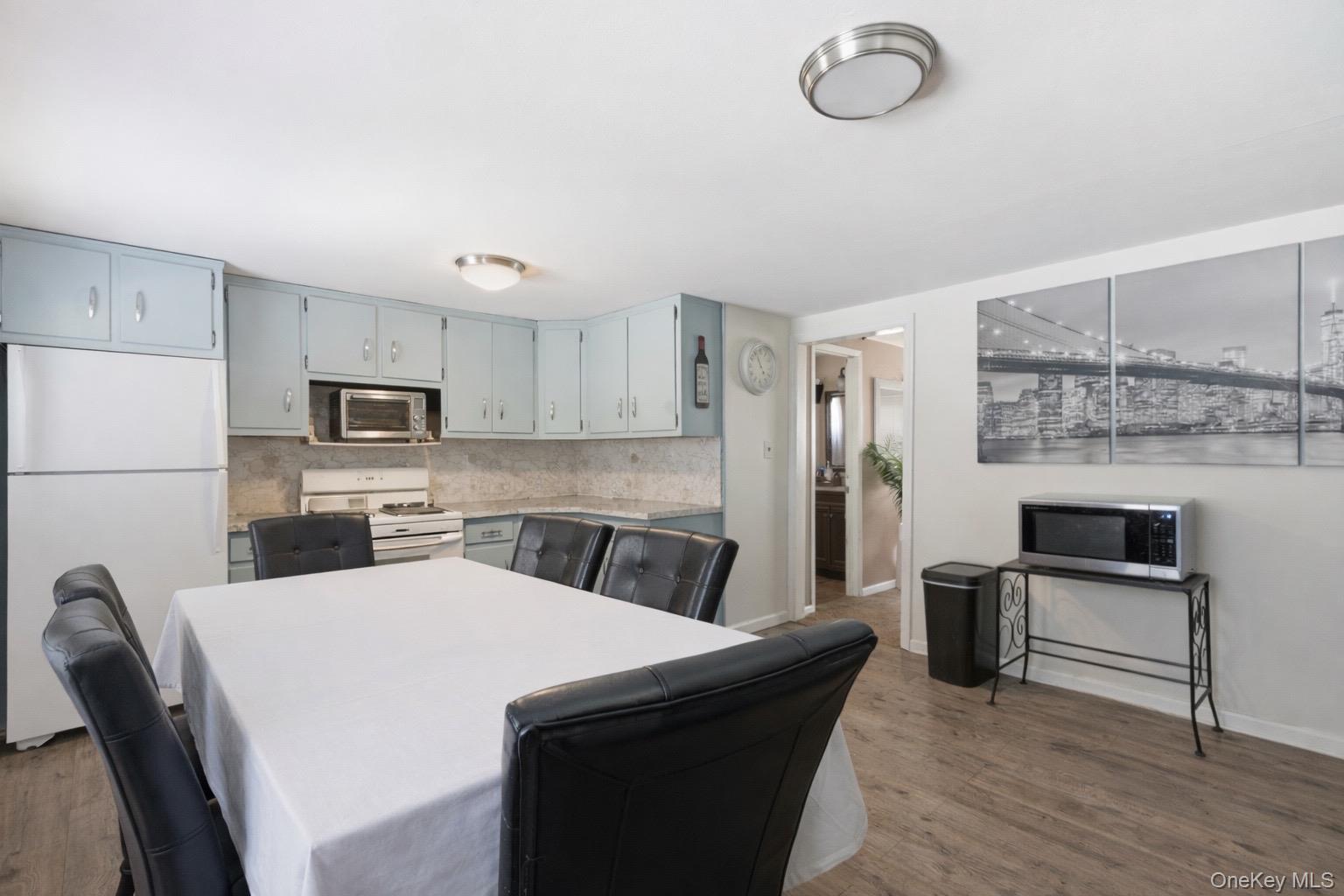 #19 photo, 101 Spruce Avenue, 長島 貝斯佩奇 Bethpage , NY 11714