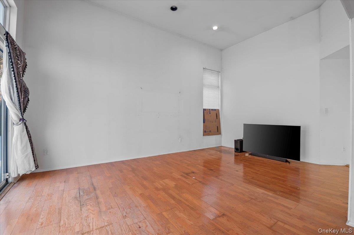 #11 photo, 205 Fairfield Drive, Holbrook , NY 11741