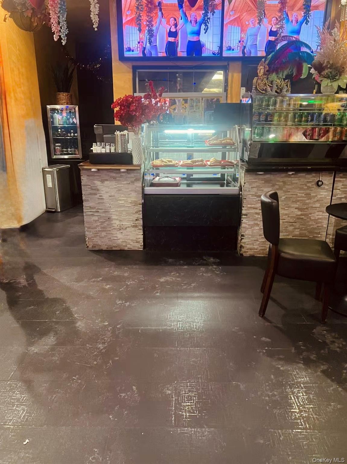 #3 photo, 124-04. Jamaica Avenue, Richmond Hill , NY 11418