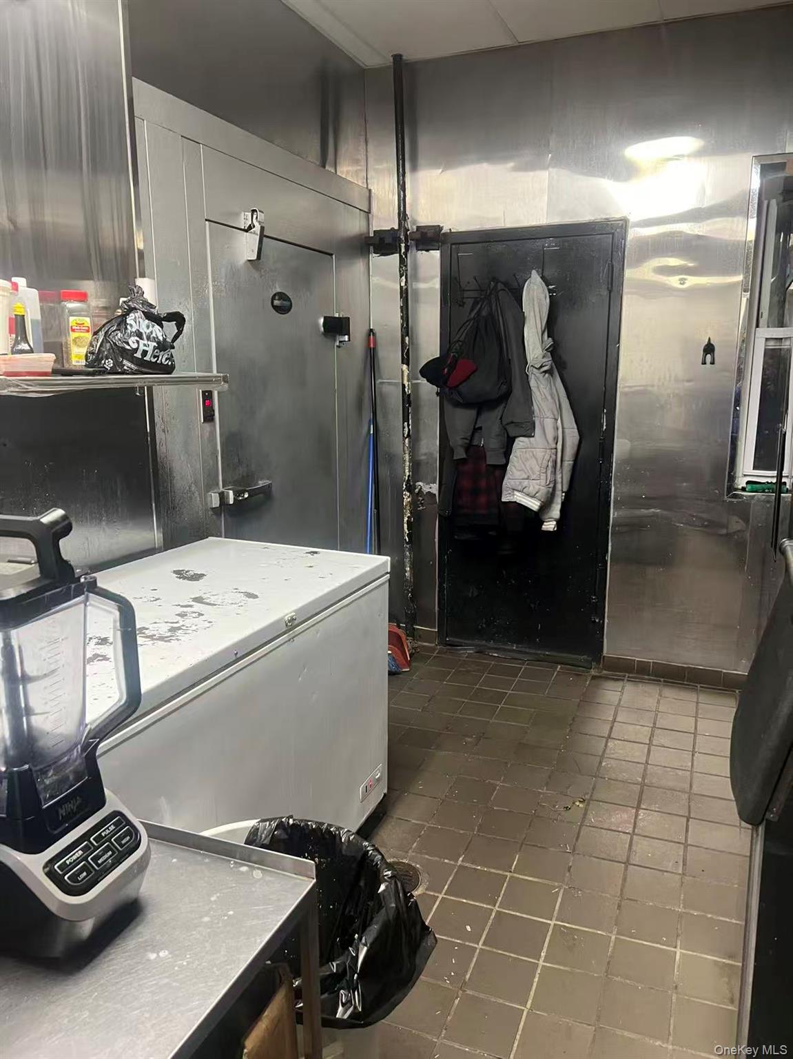 #5 photo, 124-04. Jamaica Avenue, Richmond Hill , NY 11418