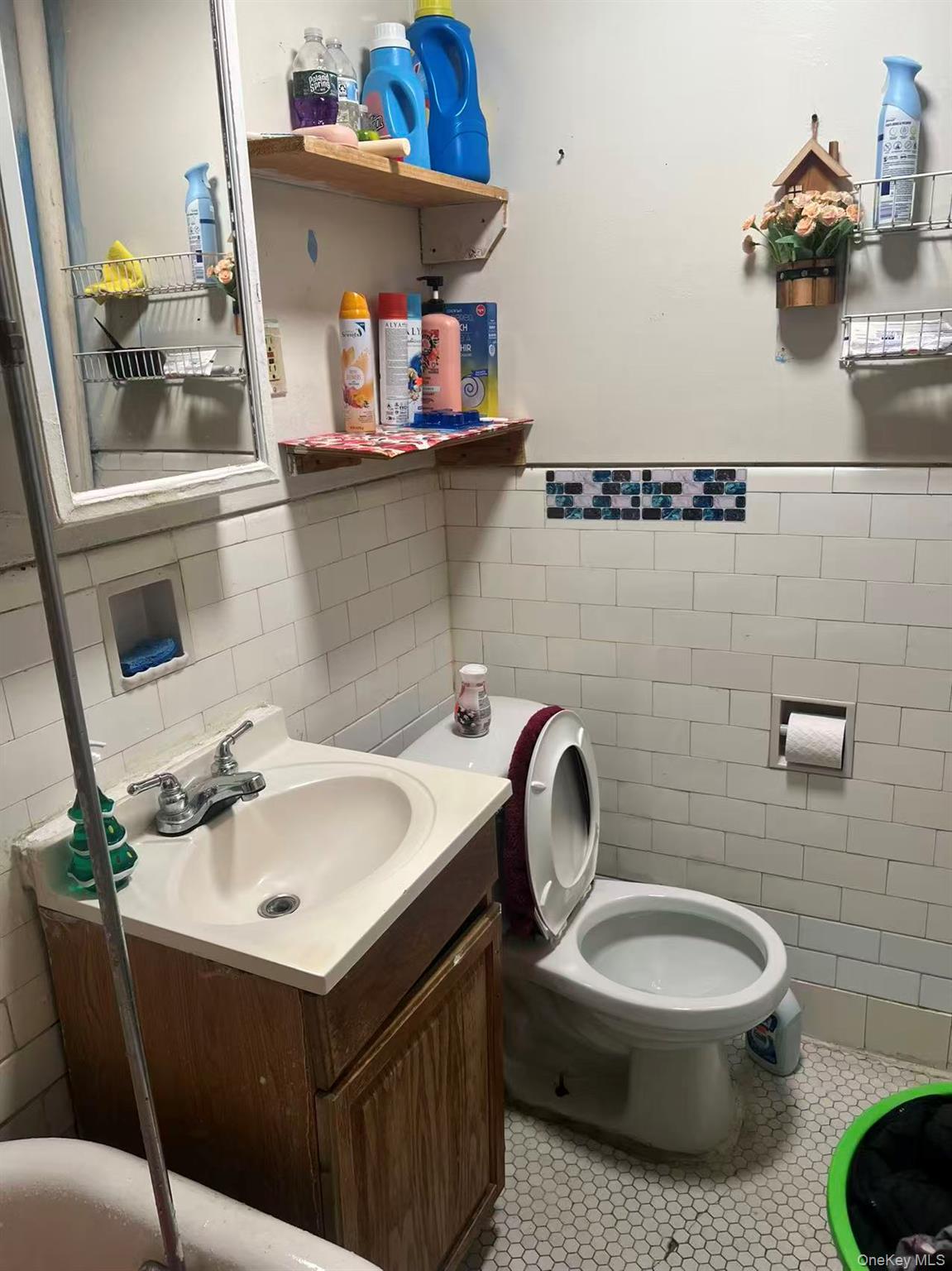 #7 photo, 124-04. Jamaica Avenue, Richmond Hill , NY 11418