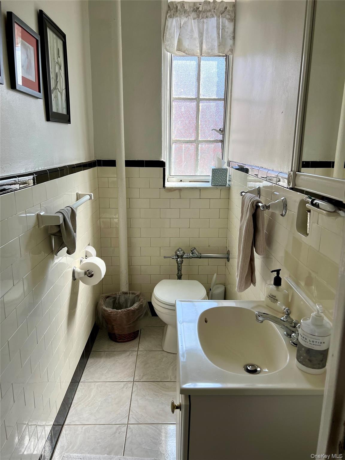 #13 photo, 10 Holder Place, Forest Hills , NY 11375