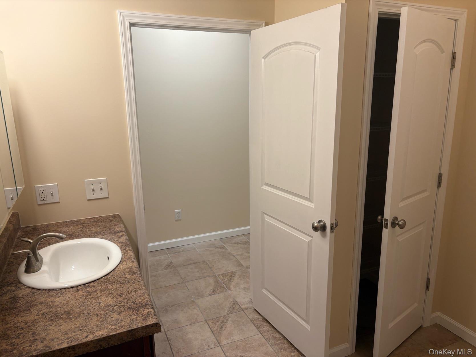 #4 photo, 37 North Street, Middletown , NY 10940