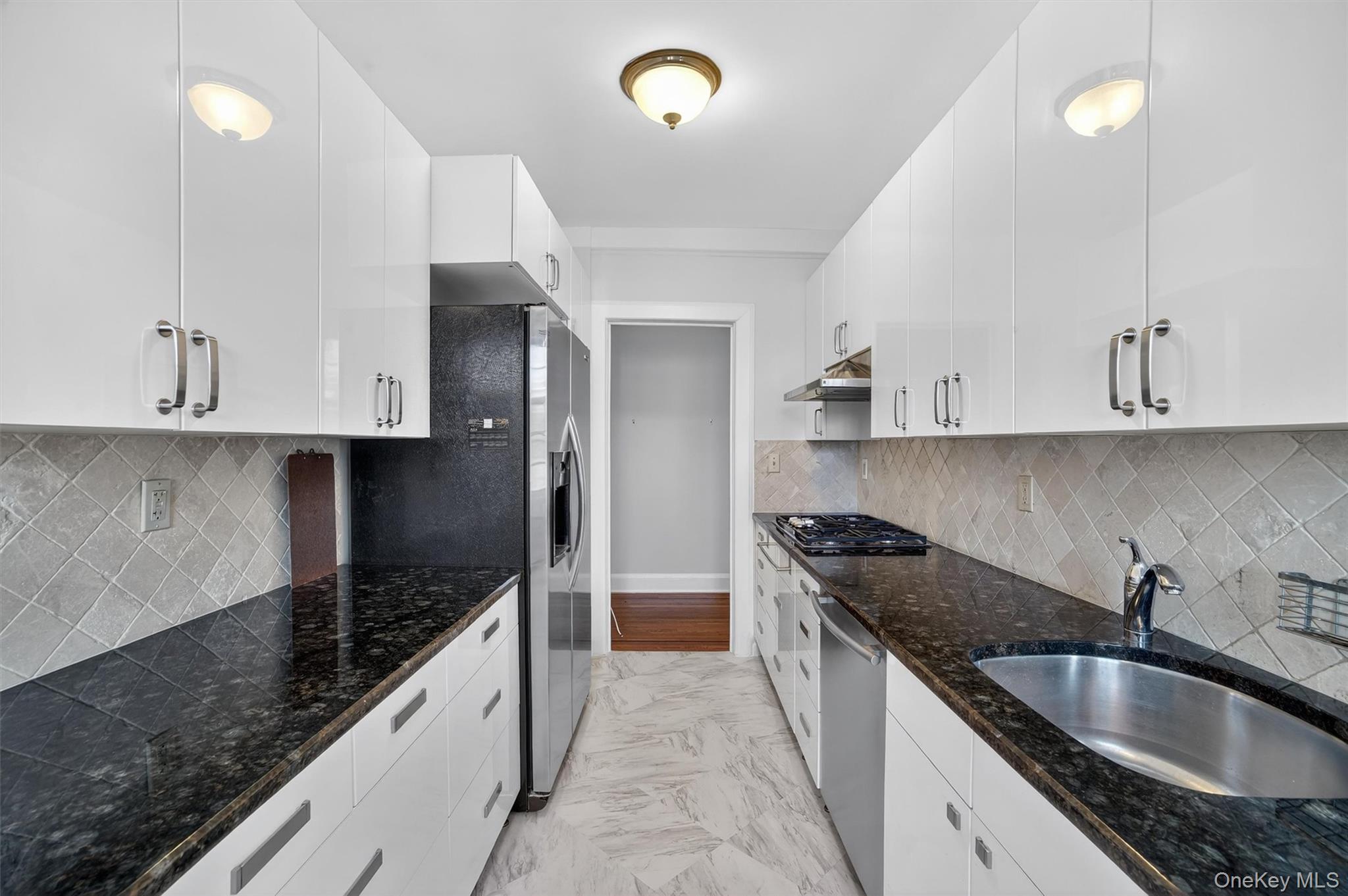 #10 photo, 292 Main Street, White Plains , NY 10601