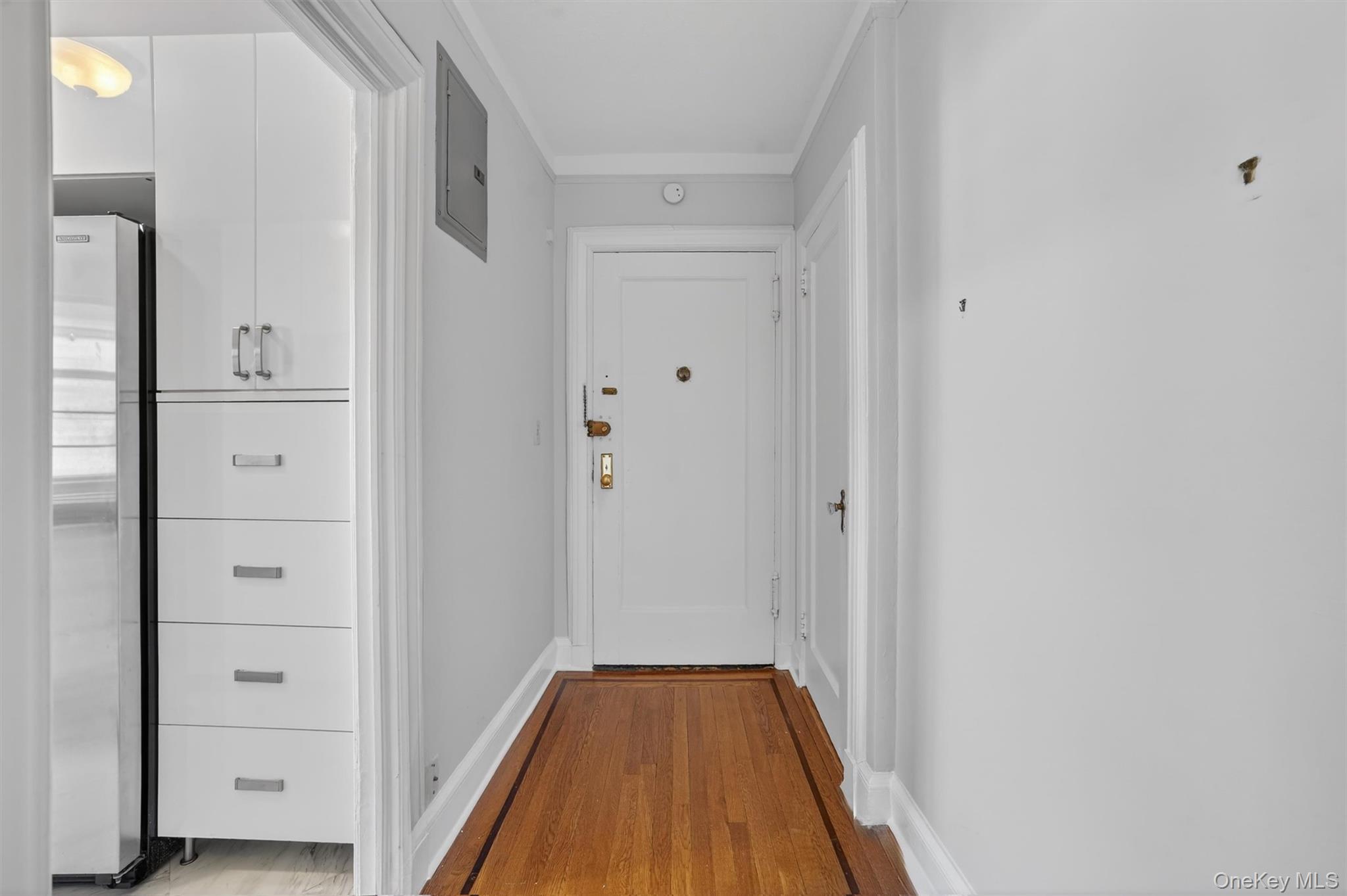 #7 photo, 292 Main Street, White Plains , NY 10601