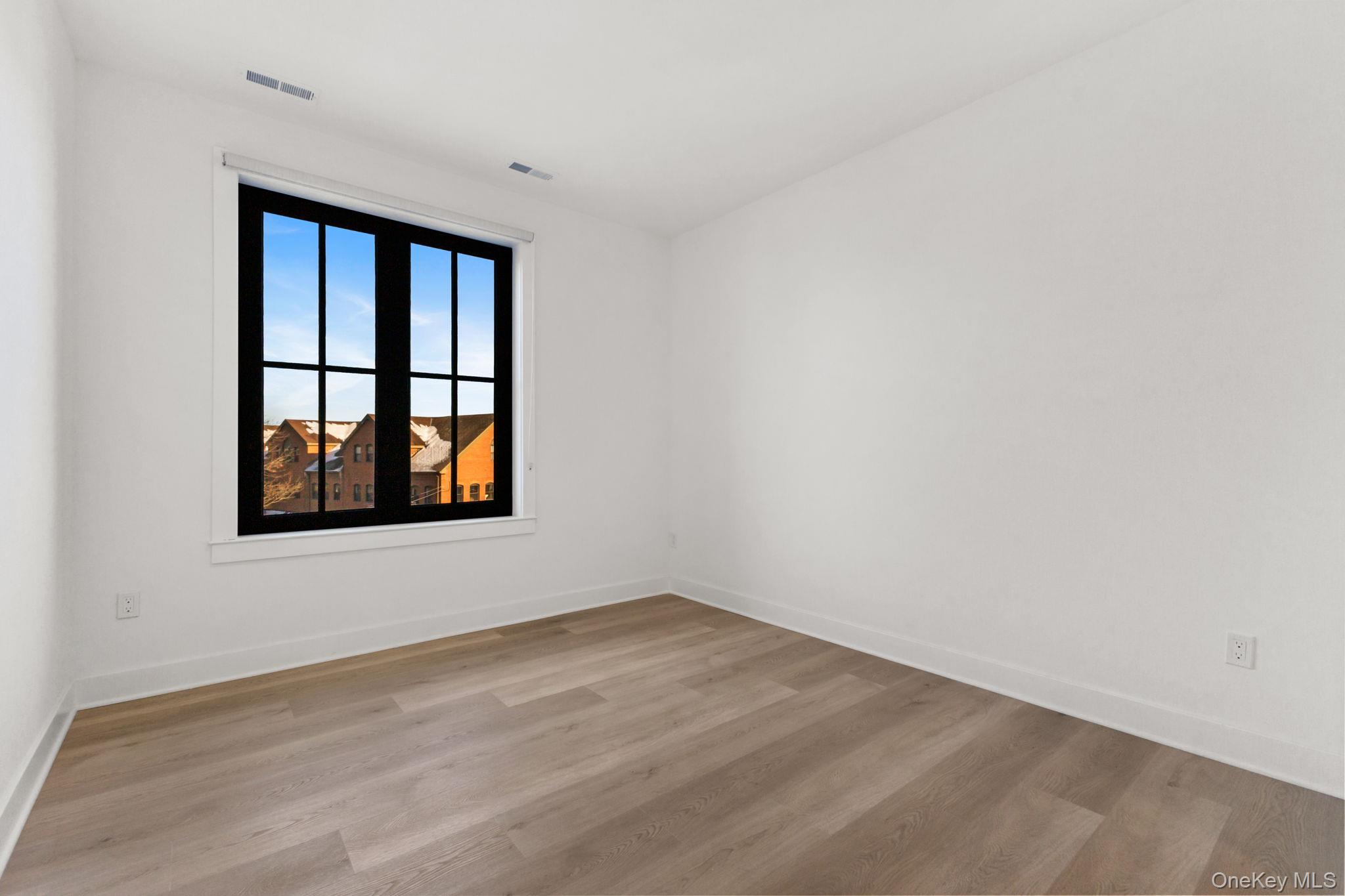 #12 photo, 100 E Putnam Avenue, Call Listing Agent , CT 06807