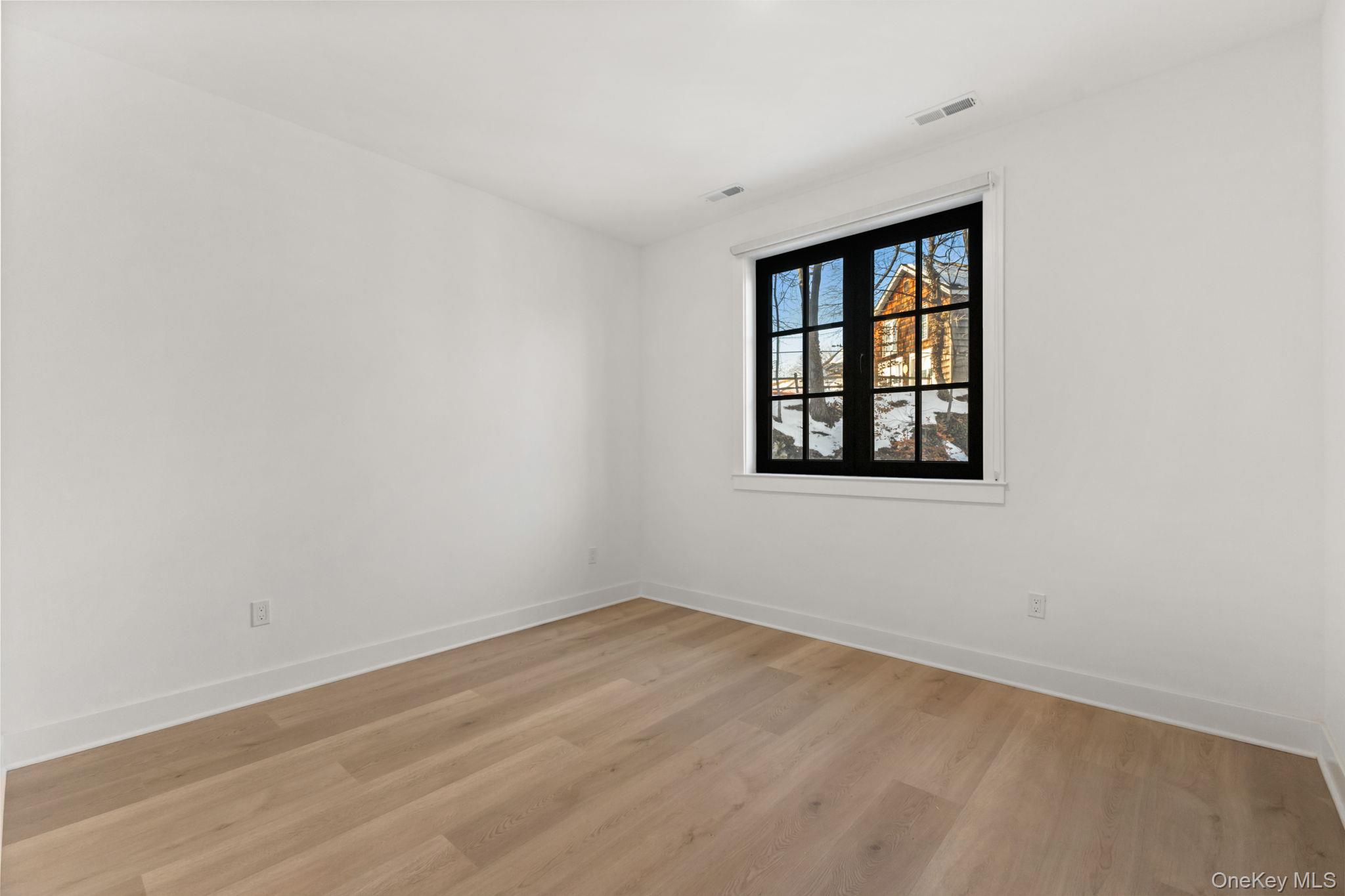 #8 photo, 100 E Putnam Avenue, Call Listing Agent , CT 06807