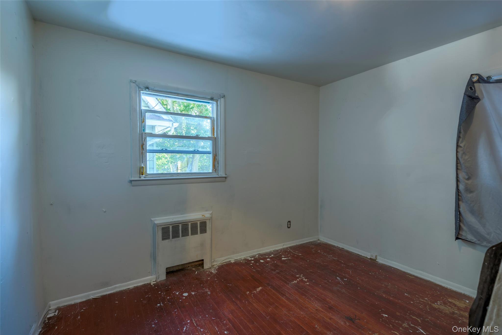 #11 photo, 24 Jackson Street, מחוז נסאו Glen Cove , NY 11542