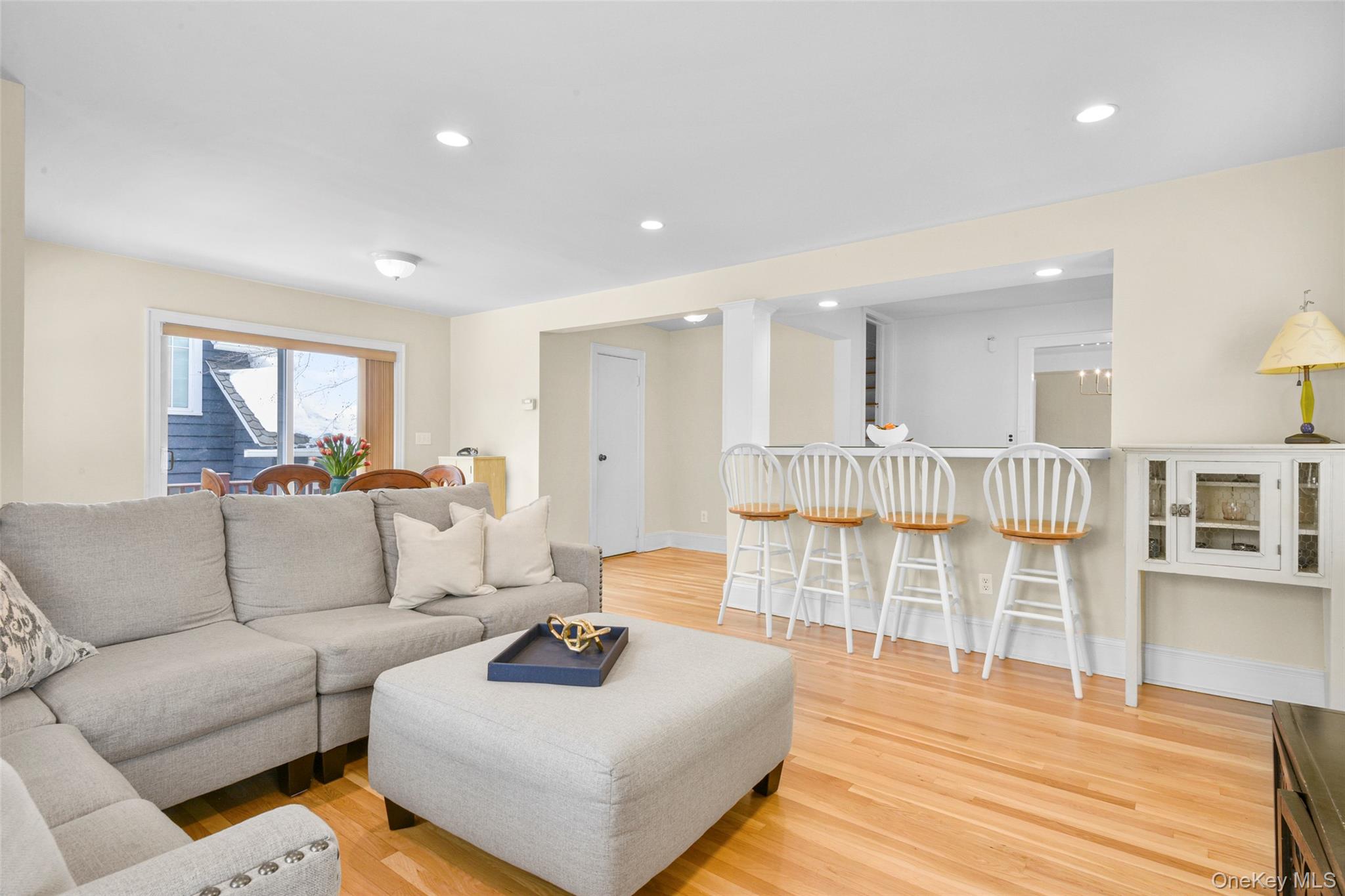 #13 photo, 6 Shadow Lane, Larchmont , NY 10538