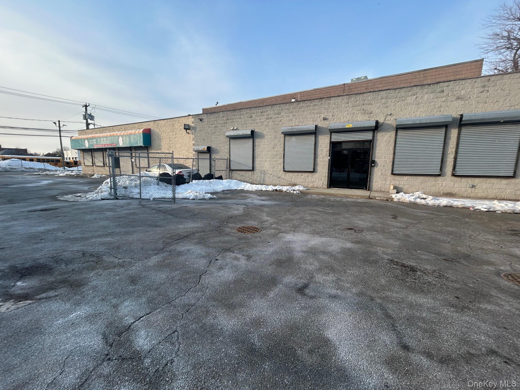 #2 photo, 210 Lawrence Avenue, מחוז נסאו Lawrence , NY 11559