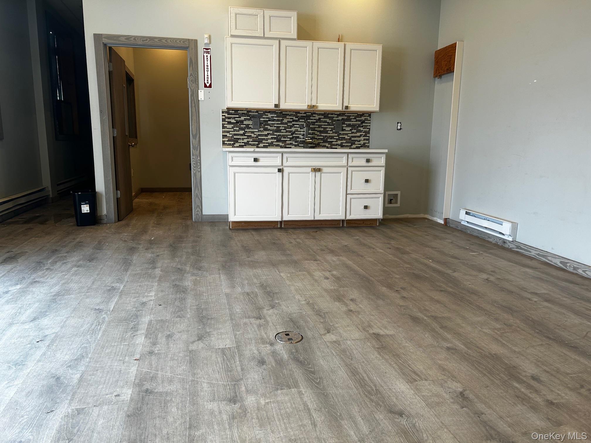 #3 photo, 210 Lawrence Avenue, מחוז נסאו Lawrence , NY 11559