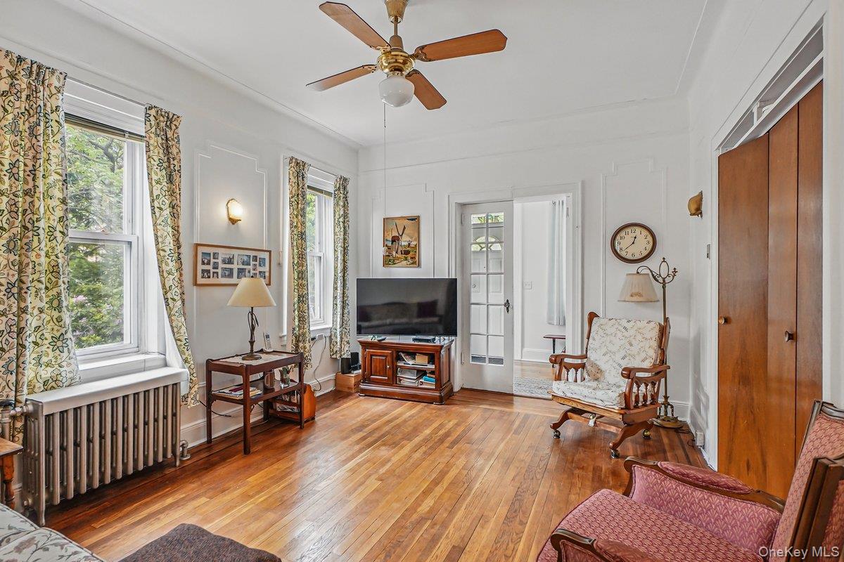 #13 photo, 2117 Hazen Street, 뉴욕퀸즈 East Elmhurst , NY 11370