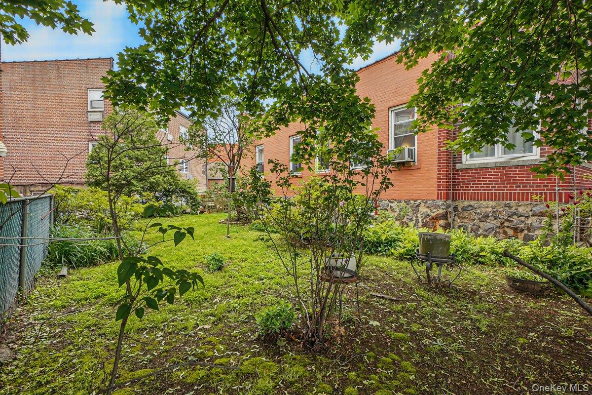 #8 photo, 2117 Hazen Street, 뉴욕퀸즈 East Elmhurst , NY 11370