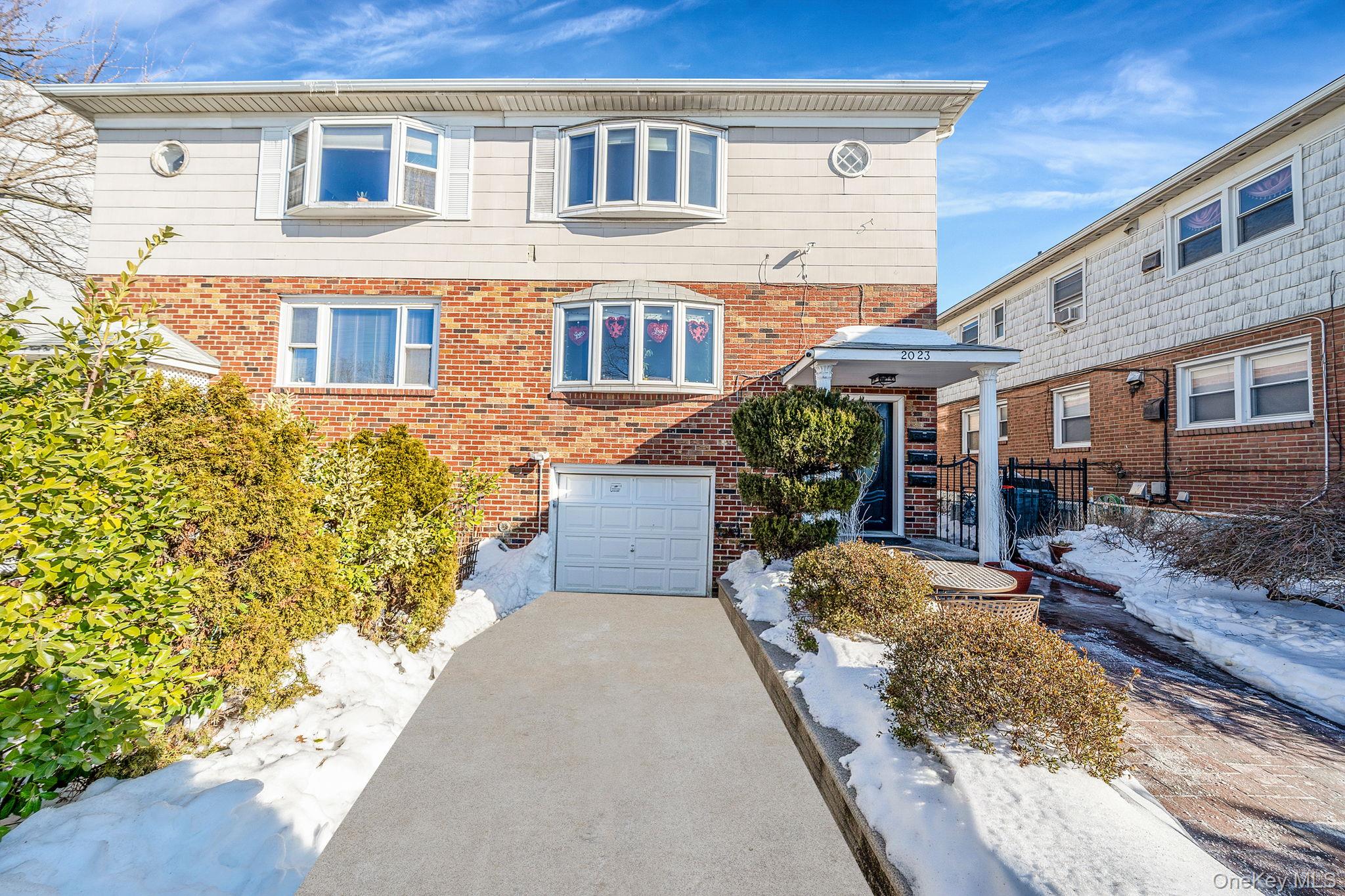 #1 photo, 2023 Whitestone Expressway, Куинс ‖ Whitestone , NY 11357