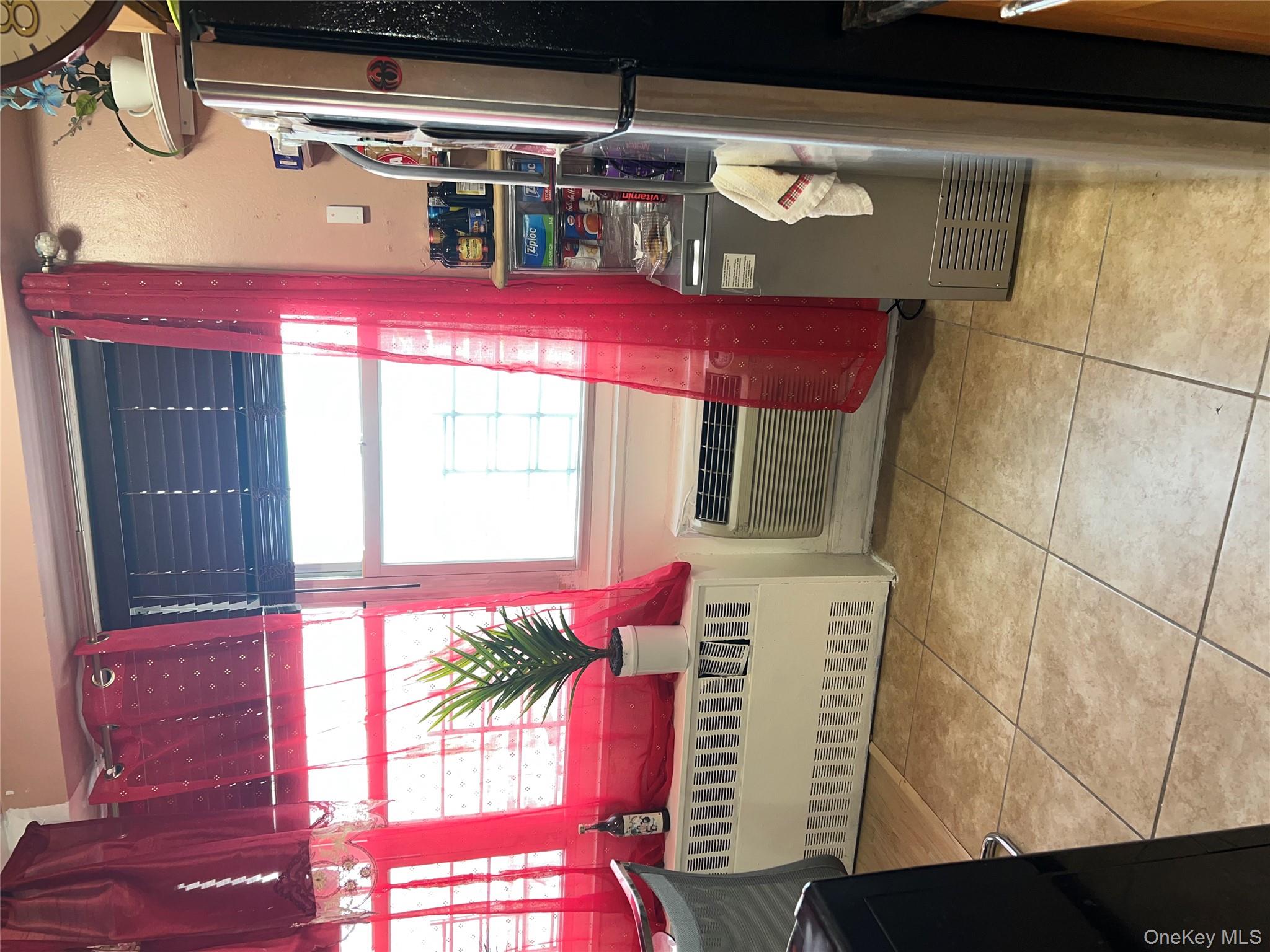 #3 photo, 880 Boynton Avenue, הברונקס Bronx , NY 10473