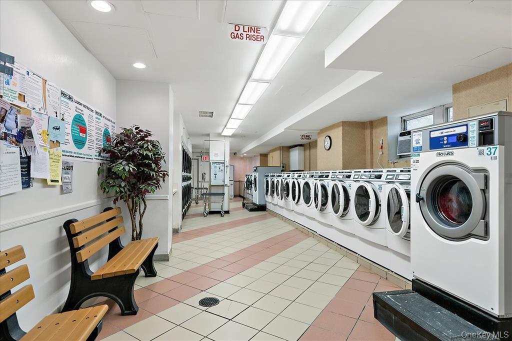 #7 photo, 880 Boynton Avenue, הברונקס Bronx , NY 10473