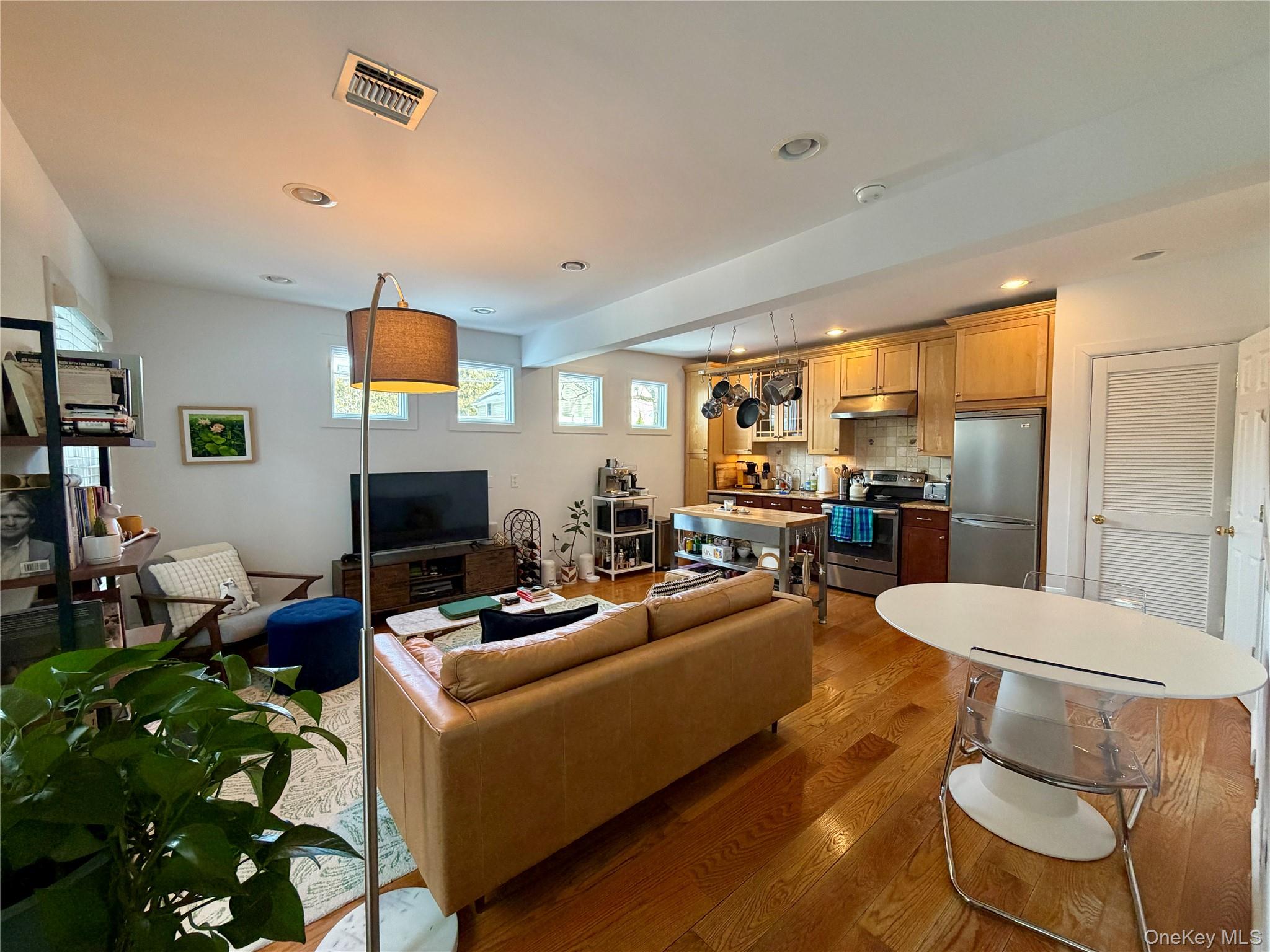 #5 photo, Sea Cliff, מחוז נסאו Sea Cliff , NY 11579