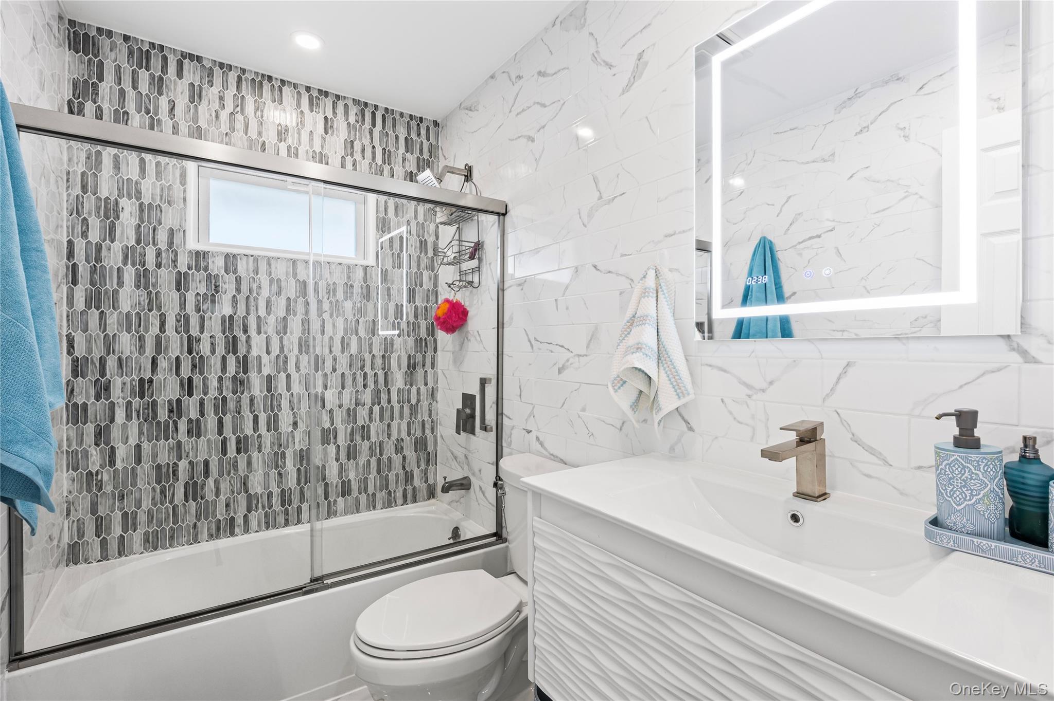 #11 photo, 43 Wildflower Lane, מחוז נסאו Wantagh , NY 11793