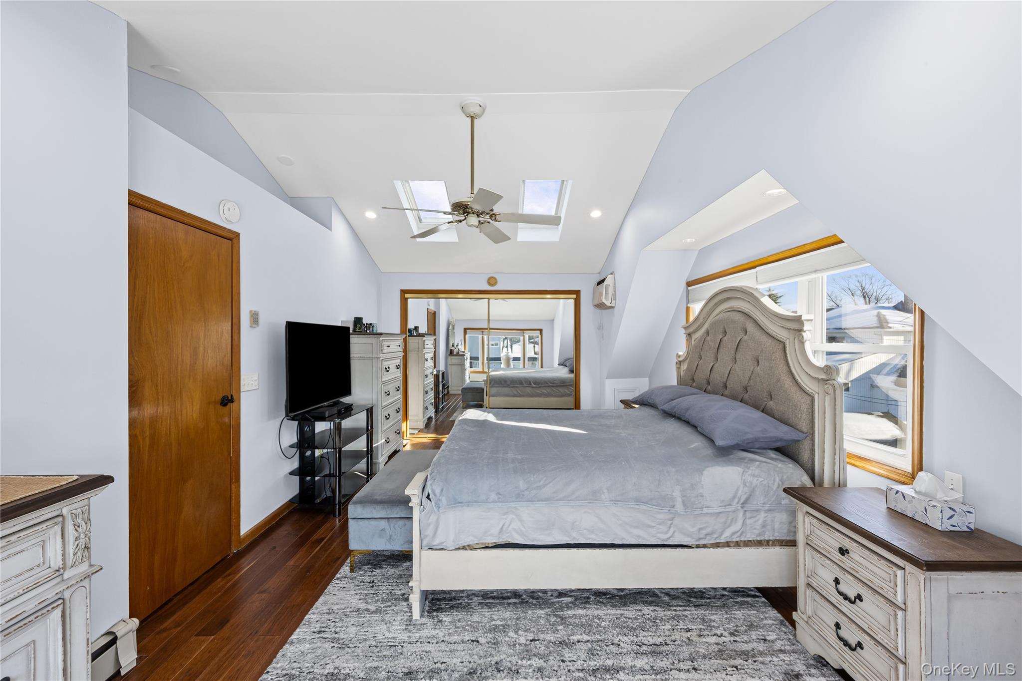 #14 photo, 43 Wildflower Lane, מחוז נסאו Wantagh , NY 11793